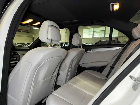 Used 2014 Mercedes-Benz C 300 4MATIC Sedan image 18