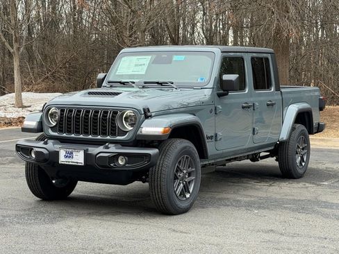New 2026 Jeep Gladiator Sport image 3
