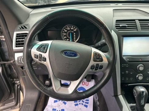 Used 2012 Ford Explorer XLT AWD/4WD image 12