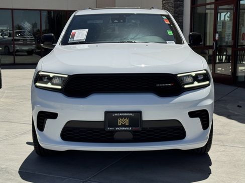 Used 2024 Dodge Durango GT RWD image 2