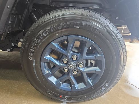 New 2026 Jeep Gladiator Sport AWD/4WD image 34