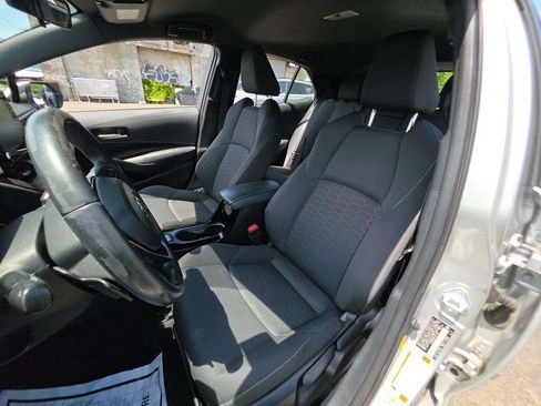 Used 2019 Toyota Corolla SE w/ SE Option Package FWD image 5