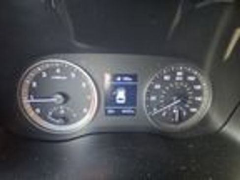 Used 2021 Hyundai Tucson Value FWD image 5