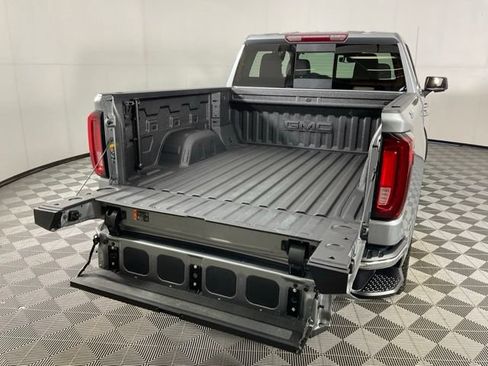 Used 2024 GMC Sierra 1500 SLT w/ SLT Premium Plus Package AWD/4WD image 38