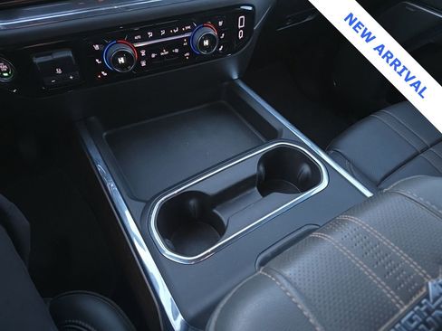 Used 2025 Chevrolet Silverado 2500 High Country w/ Technology Package image 25