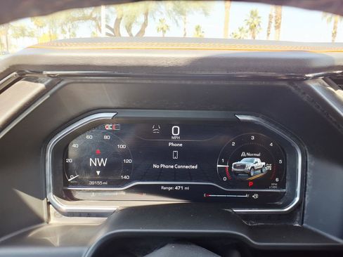 Used 2024 GMC Sierra 1500 AT4 w/ Technology Package AWD/4WD image 26