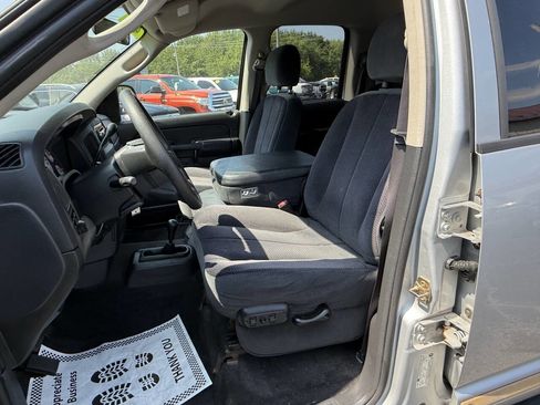 Used 2005 Dodge Ram 1500 Truck SLT image 11