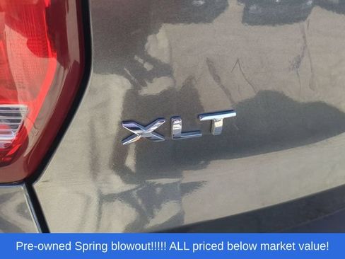 Used 2017 Ford Explorer XLT FWD image 10