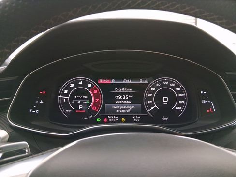 Used 2024 Audi RS 7 Performance w/ Bronze Edition image 17