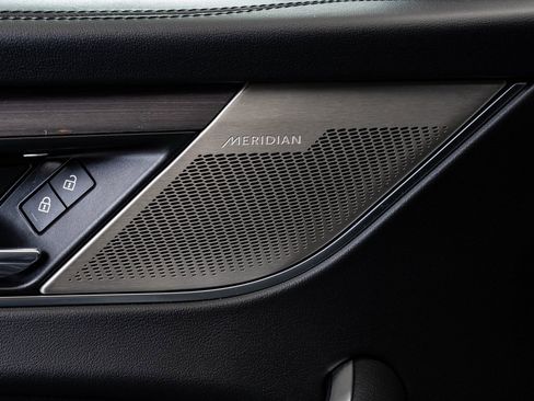 Used 2021 Jaguar F-PACE S image 26