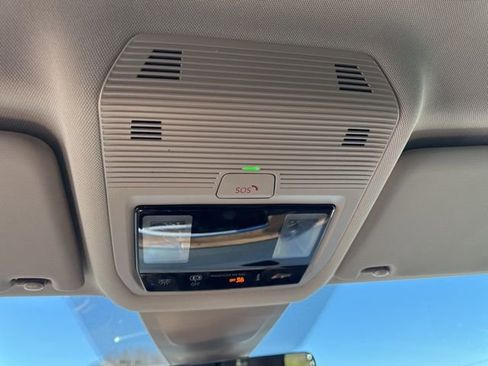 Used 2026 Volkswagen Atlas SE image 46