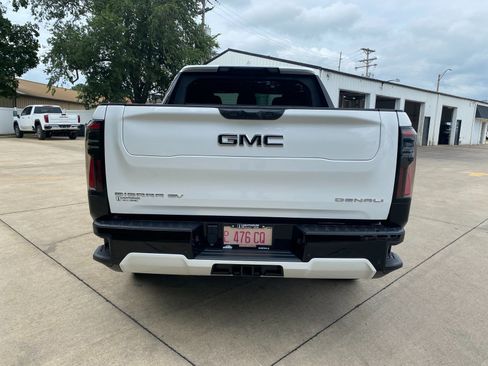 New 2025 GMC Sierra EV Denali image 33