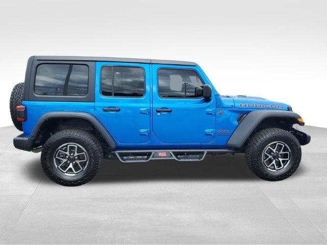 Used 2024 Jeep Wrangler Unlimited Rubicon AWD/4WD image 3