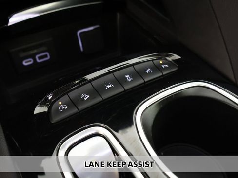 Used 2023 Buick Envision Avenir AWD/4WD image 8