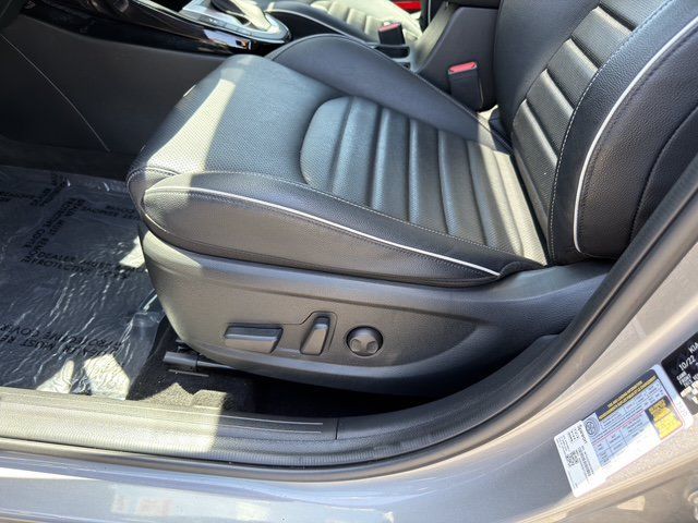 Used 2023 Kia Forte GT-Line w/ GT-Line Premium Package FWD image 24