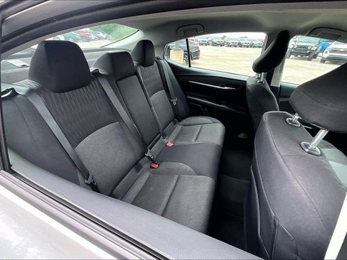 Used 2025 Toyota Camry LE FWD image 36