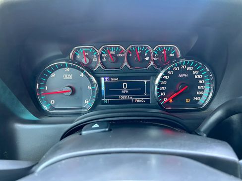 Used 2020 Chevrolet Tahoe LS RWD image 18