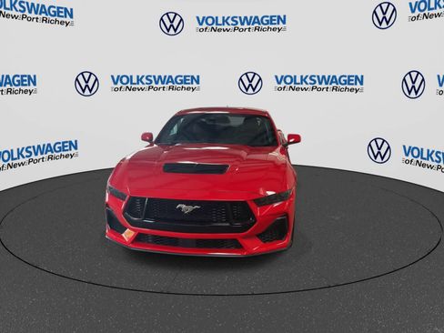 Used 2025 Ford Mustang GT Premium RWD image 3