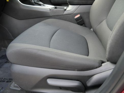 Certified 2024 Toyota RAV4 LE image 21