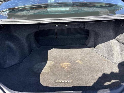 Used 2014 Toyota Camry SE FWD image 10