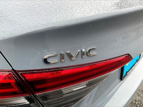 Used 2023 Honda Civic EX image 28