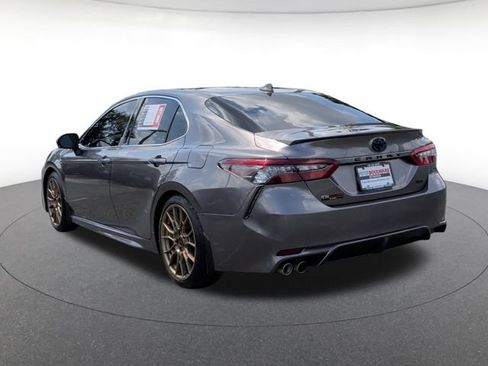 Used 2022 Toyota Camry XSE w/ Cold Weather Package FWD image 4