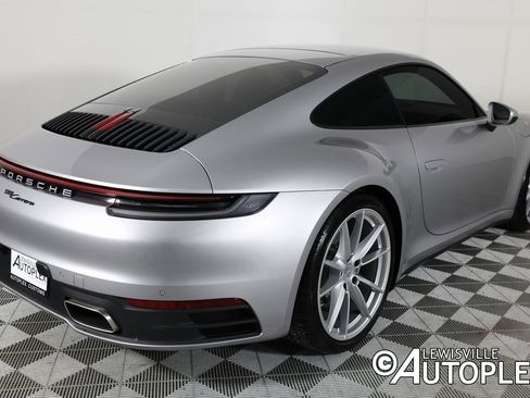 Used 2020 Porsche 911 Carrera image 5