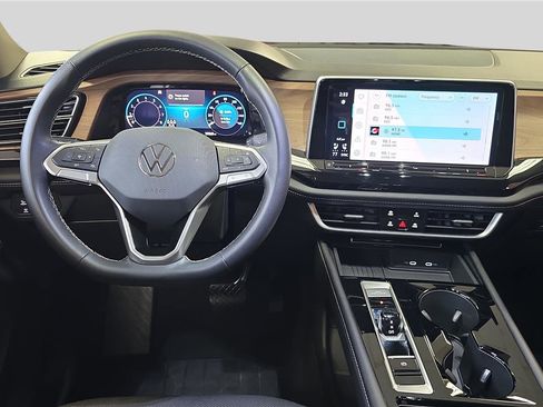 Used 2026 Volkswagen Atlas SE AWD/4WD image 9