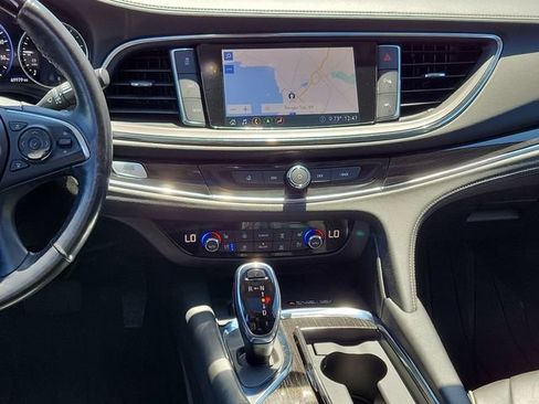 Used 2021 Buick Enclave Avenir w/ Avenir Technology Package AWD/4WD image 24
