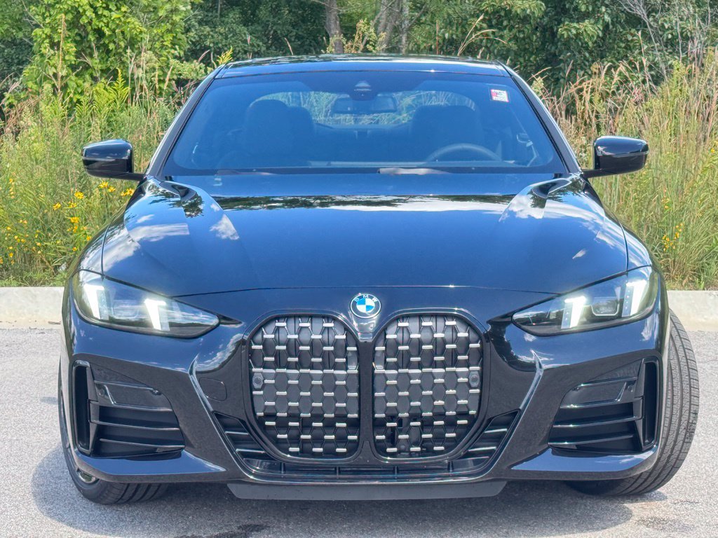 Used 2026 BMW 430i xDrive Coupe w/ M Sport Package AWD/4WD image 2