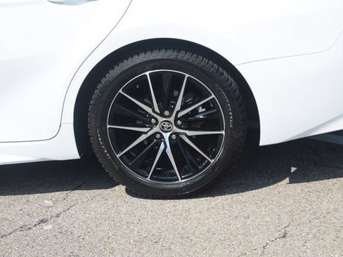 Used 2022 Toyota Camry SE w/ Audio Upgrade Package FWD image 29