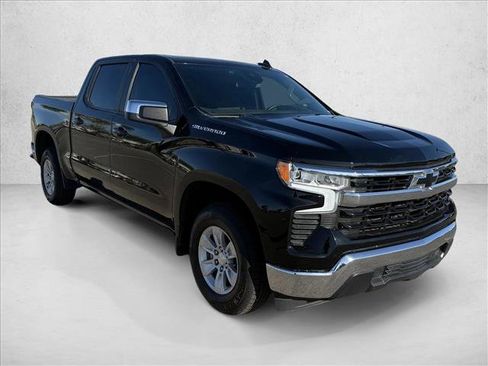 Used 2023 Chevrolet Silverado 1500 LT image 3
