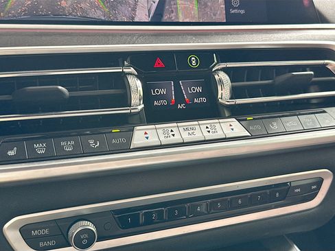 Used 2023 BMW X5 sDrive40i w/ Parking Assistance Package image 16