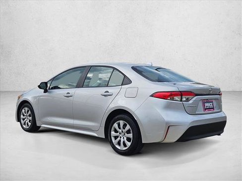 Used 2024 Toyota Corolla LE image 7