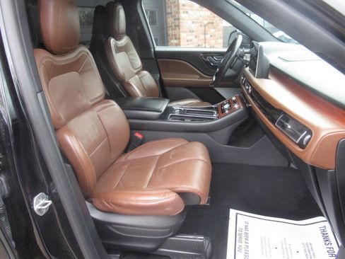 Used 2020 Lincoln Aviator Reserve w/ Equipment Group 202A AWD/4WD image 7