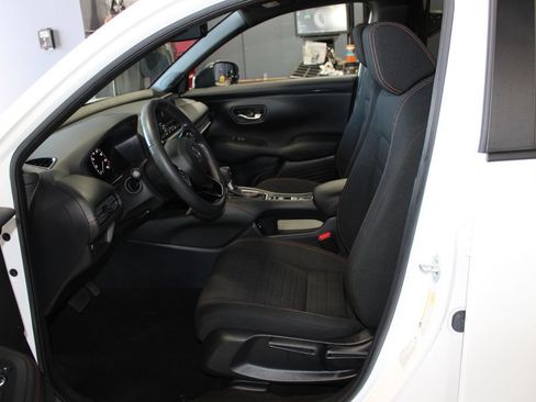 Used 2024 Honda HR-V Sport image 7