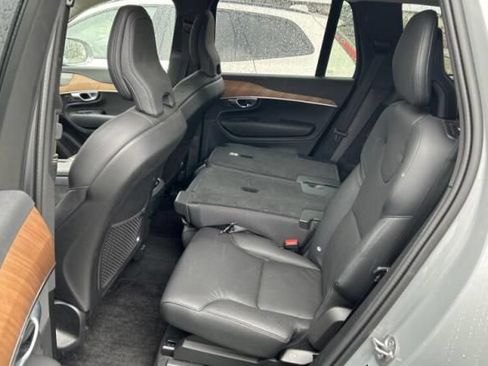 Used 2024 Volvo XC90 B5 Plus w/ Protection Package Premier AWD/4WD image 5