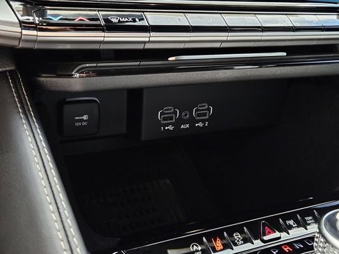 New 2026 Jeep Grand Wagoneer L Limited AWD/4WD image 21