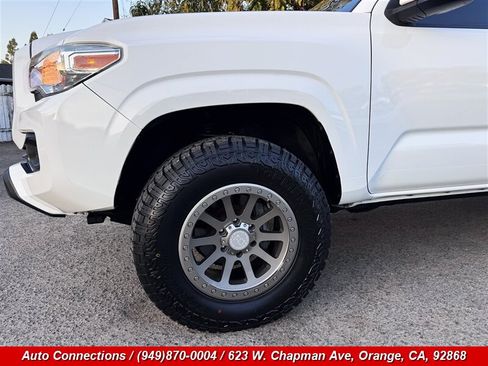 Used 2018 Toyota Tacoma SR w/ SR Convenience Package AWD/4WD image 36