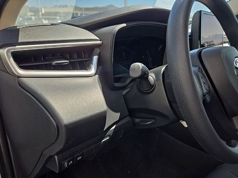 Used 2026 Toyota Corolla LE w/ LE Premium Package FWD image 23