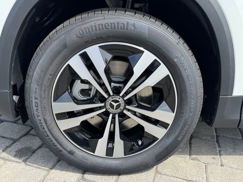 Used 2025 Mercedes-Benz GLA 250 image 12