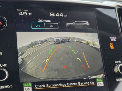 Used 2024 Subaru Ascent Premium w/ Convenience Package image 13