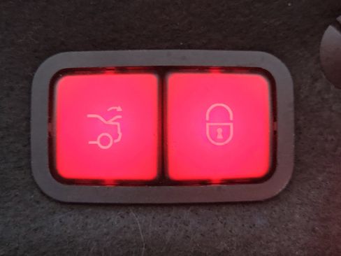 Used 2019 Mercedes-Benz C 300 4MATIC Sedan image 9