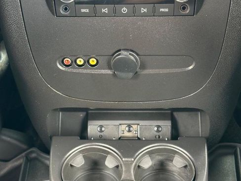 Used 2013 GMC Yukon XL Denali RWD image 19