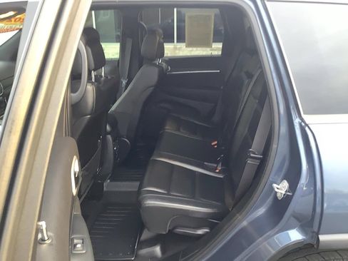 Used 2020 Jeep Grand Cherokee Limited image 9