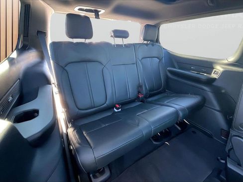 New 2026 Jeep Grand Wagoneer Limited AWD/4WD image 26