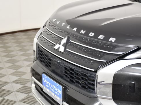 Used 2022 Mitsubishi Outlander SEL AWD/4WD image 11