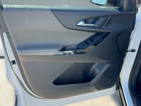 Used 2025 Chevrolet Equinox LT w/ Convenience Package II image 27