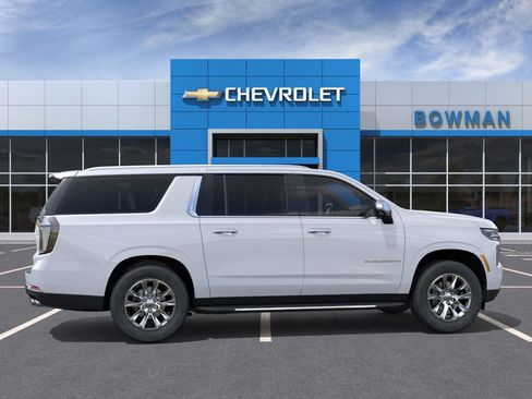 New 2026 Chevrolet Suburban Premier image 5