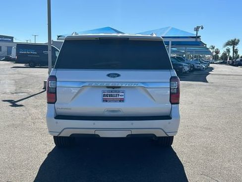 Certified 2018 Ford Expedition Platinum AWD/4WD image 4